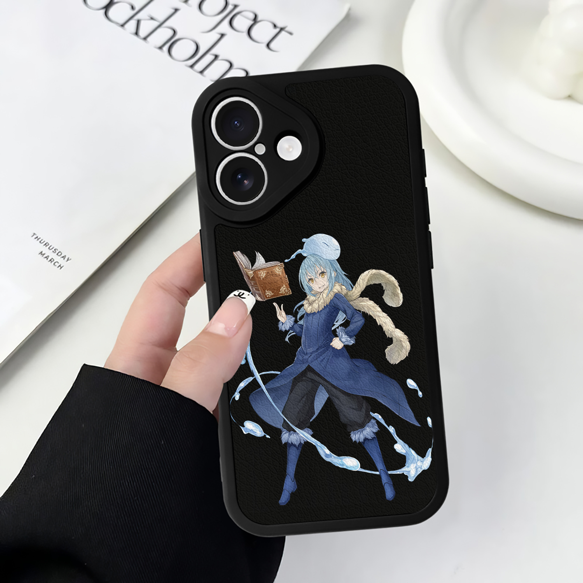 （画像用） 転スラ Regarding Reincarnated to Slime 【iPhone 16シリーズ対応】シリコンスマホケース（レザー調） 材質：シリコン